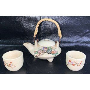 Vintage Asian Japanese Miniature Set Of JAPAN Mini TEAPOT & 2 CUPS Rickshaw Cart